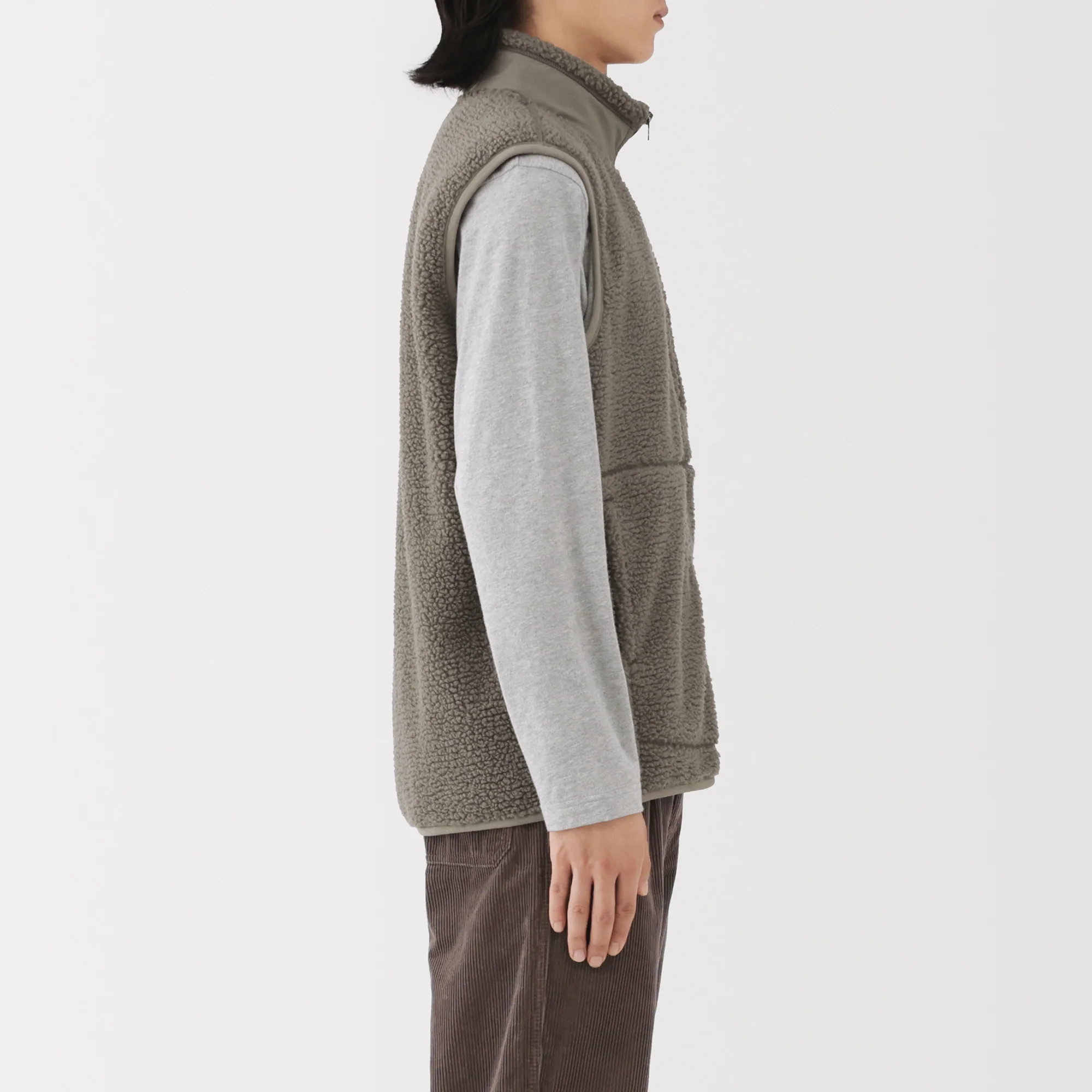 Boa Fleece Vest - Image 24
