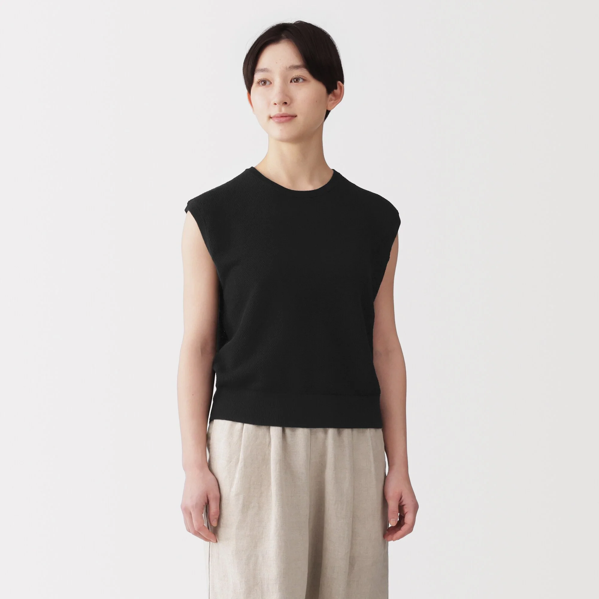 High-Twist Cotton Sleeveless Sweater