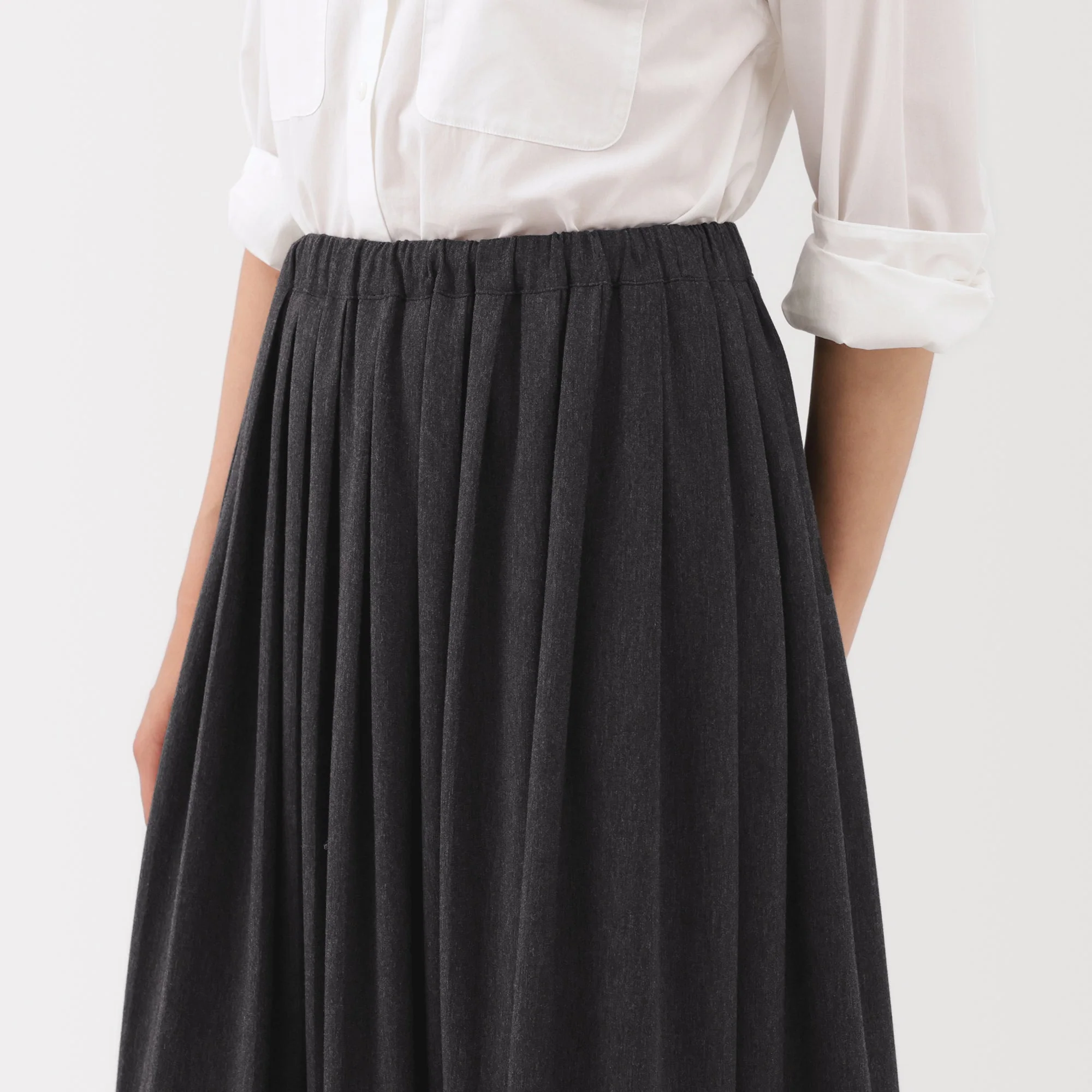 Labo Jersey Pleated Skirt - Image 25
