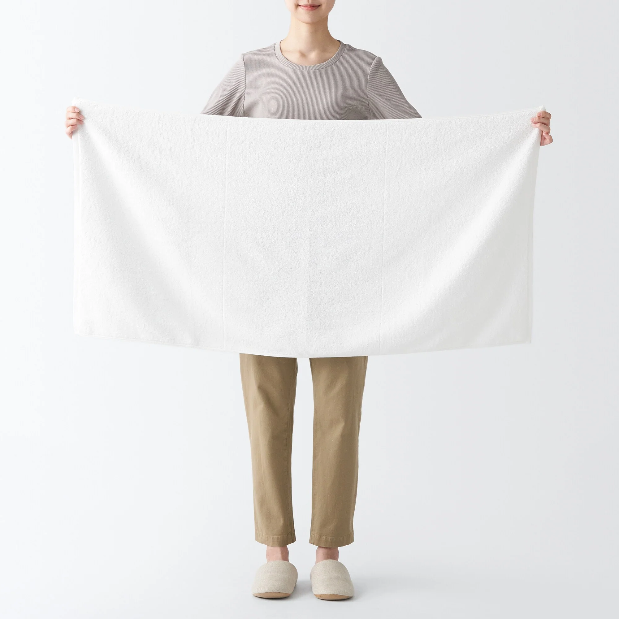 Twin Pile Small Bath Towel with Loop - Image 20