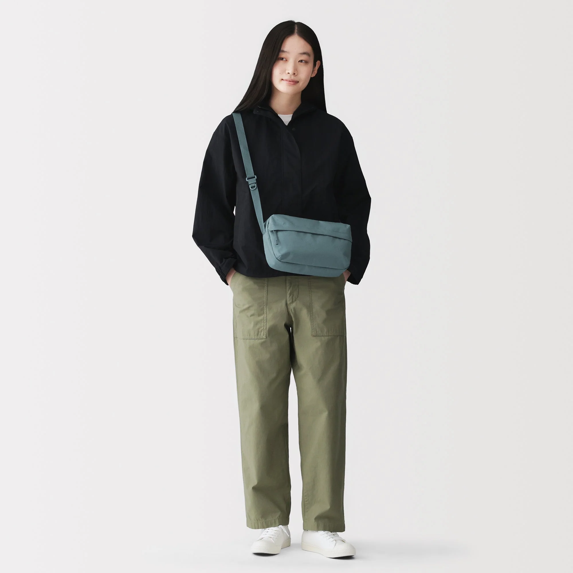 Water Repellent Shoulder Bag - Image 3
